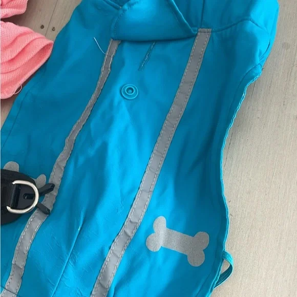 Assorted dog accessories - Picture 2 of 5